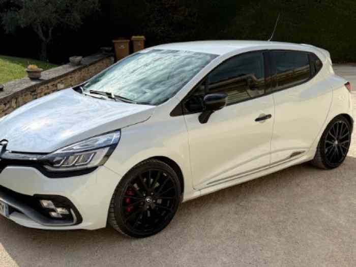 RENAULT CLIO 4 RS TROPHY 0