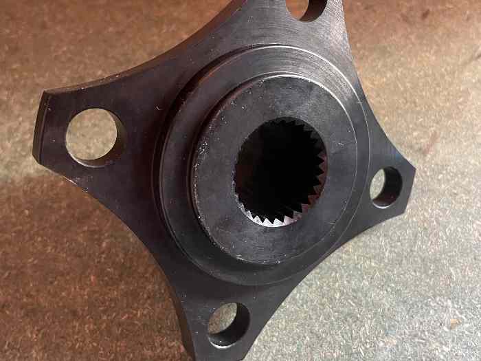 Moyeux Clio 27 cannelures 0