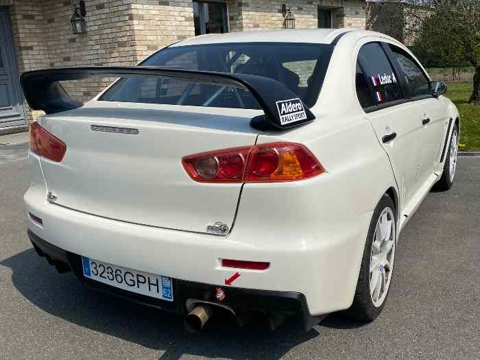 Mitsubishi Evo X 1