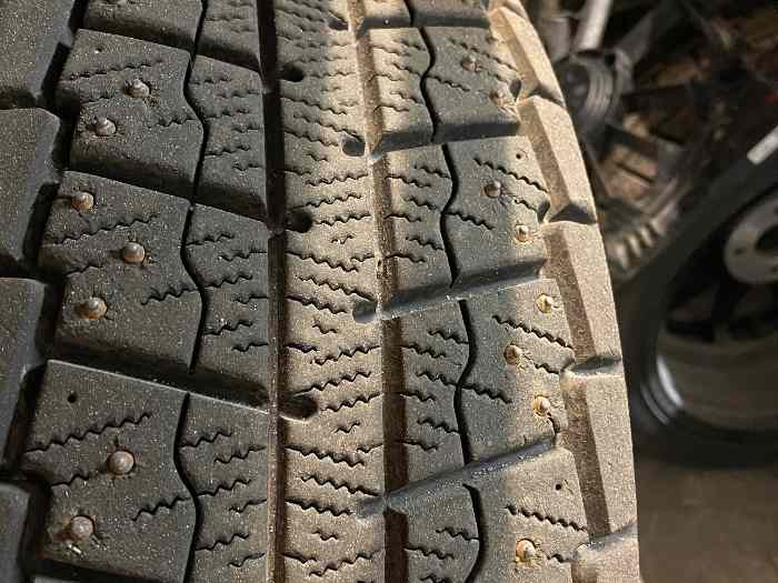 pneus neige et clous en 17 2