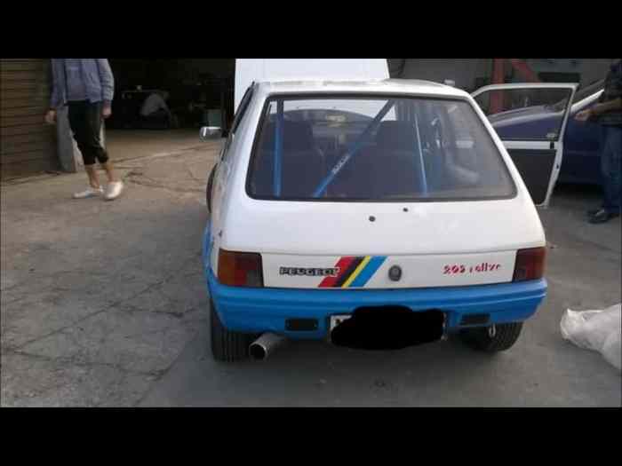 PEGEOUT 205 rally 1.3 0