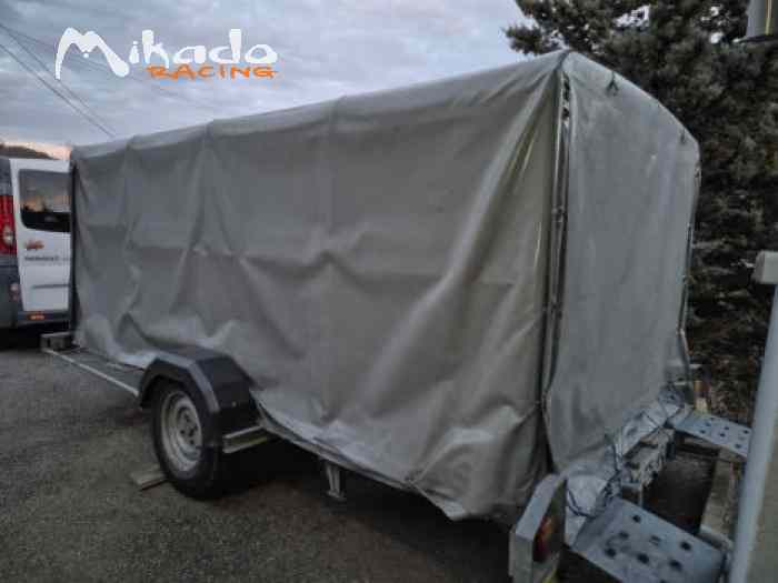 Remorque fermé 1300kg 1