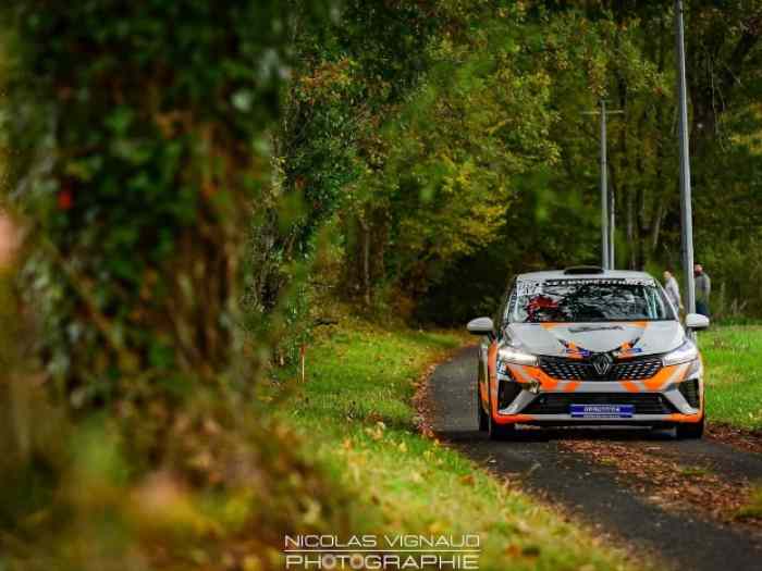 Louer une clio rc5 pour le rallye de pont l’évêque !! 0