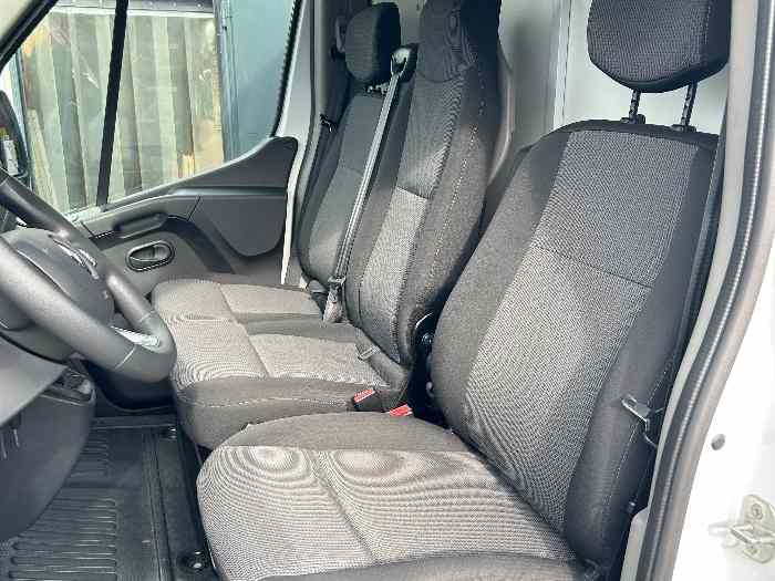 RENAULT MASTER PLANCHER CABINE 2.3 Blue DCI 165 GRAND CONFORT - CAISSE GRAND VOLUME 20m3 « PROCAR » - (MOTEUR NEUF) 2