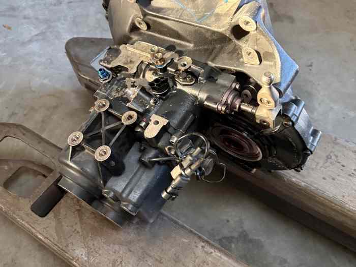 Boite de Vitesse Sadev ST 82-17 - Clio...