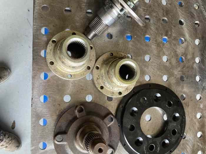 Kit moyeu AR + flasque+ boll frein M3 gr.a