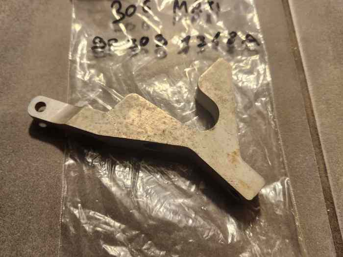 306 maxi fixation cable accélérateur et de ressorts rappel d accélérateur 1