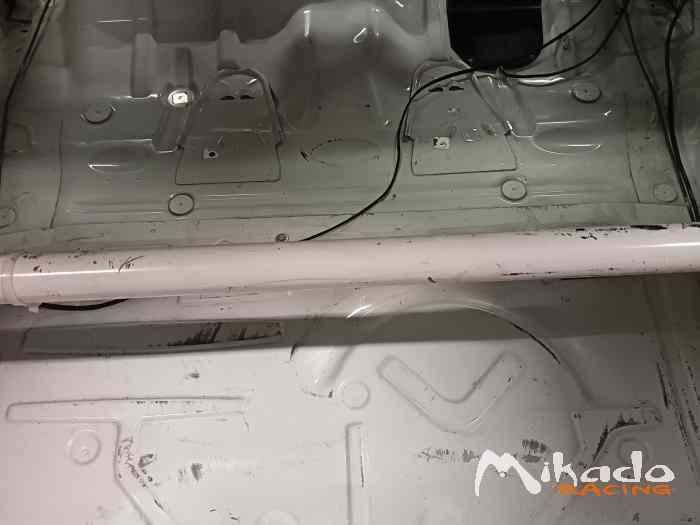 Caisse arceautée Clio 3 cup X85 1