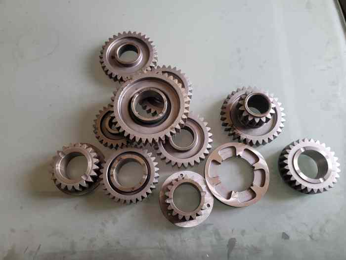 Lot de pignons de boîte pour porsche 9...