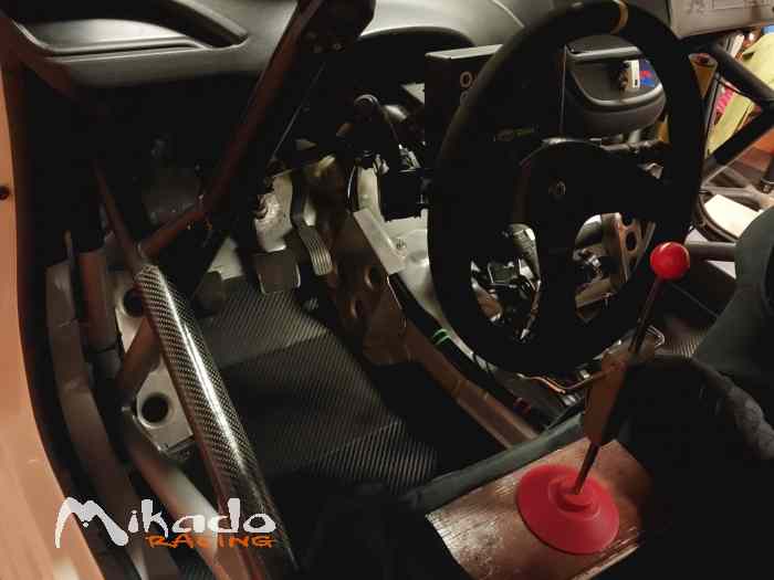 À vendre : Peugeot 208 R2 en excellent état 5