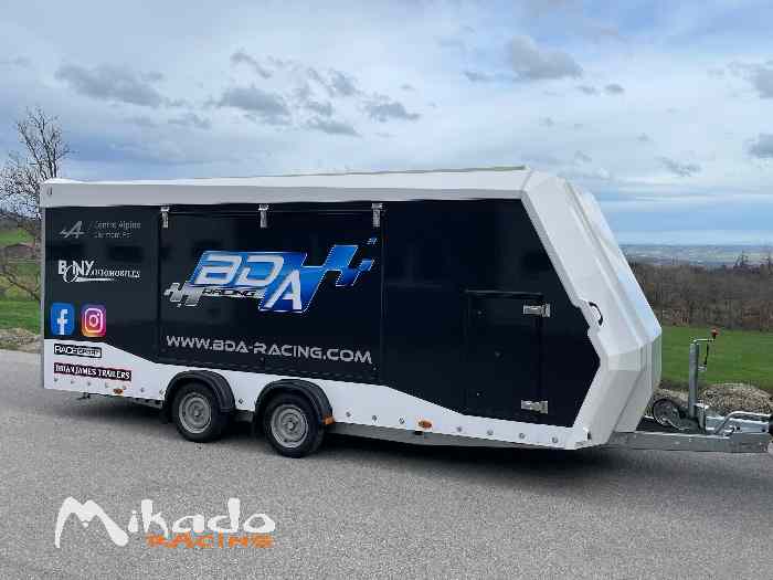 Remorque fermée Brian James 1