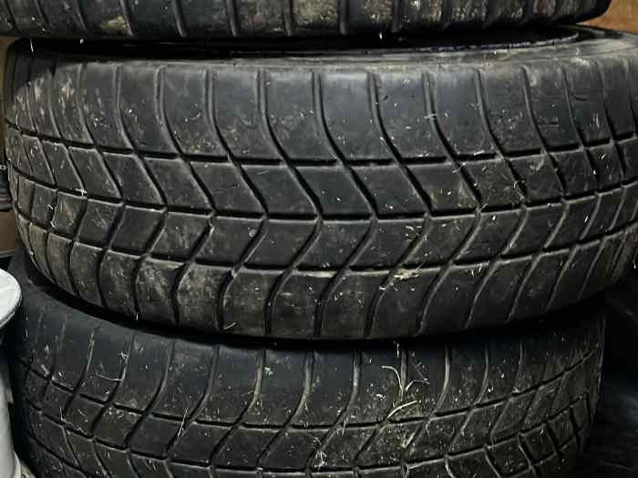 Pneus pluie Pirelli 16p