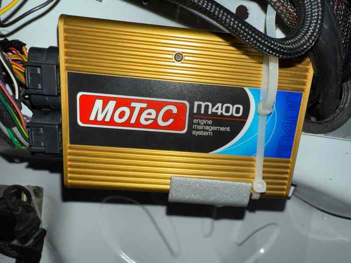 SE VENDE CLIO F2000 5