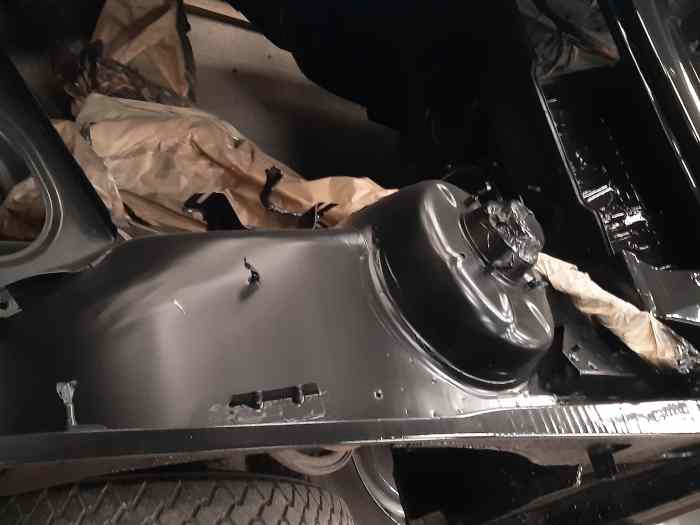 BMW 323 I E21 A REMONTER 2