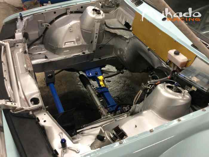 Caisse bmw e30 côté ou circuit papier 316 2