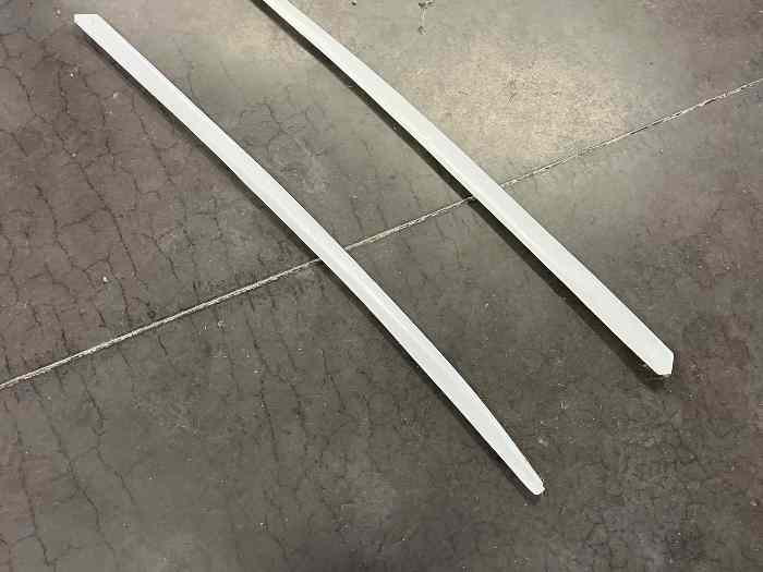 Baguette capot Opel Ascona 400