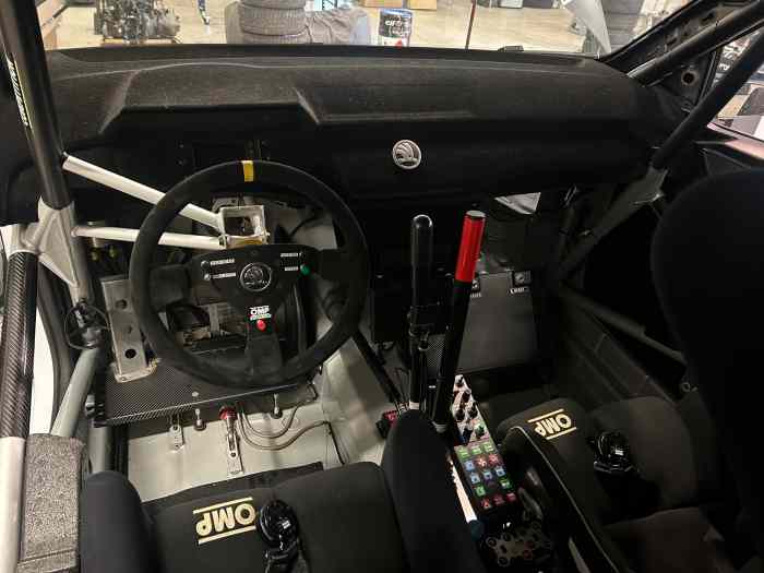 GILBERT COMPETITION / SKODA RALLY2 EVO 5