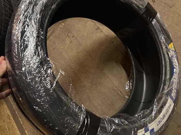 Pneus Michelin M20 Neuf 17P 1