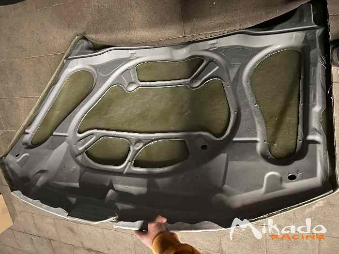 Capot 306 ph2 en fibre NEUF avec moulure type d