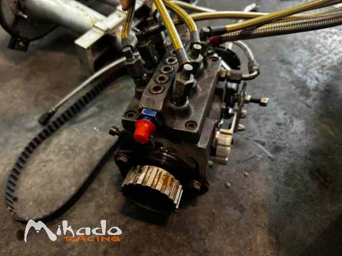 Injection guillotine Porsche 911 avec pompe Kugelfischer 3