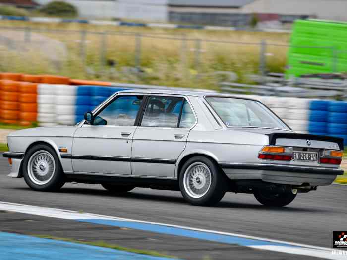 Bmw e28 528i m30b34 m90 1