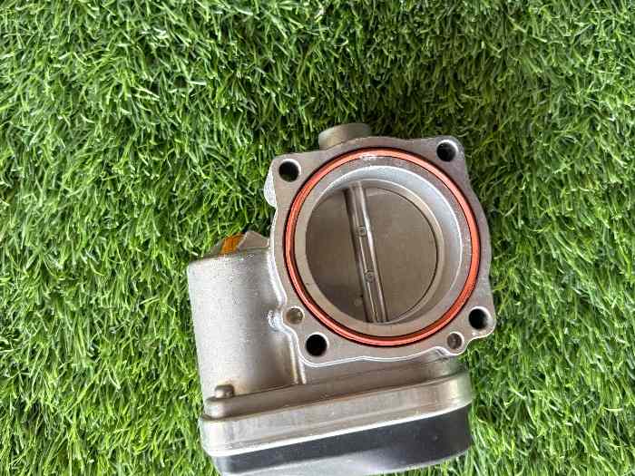 Boîtier papillon clio 3 rs 0