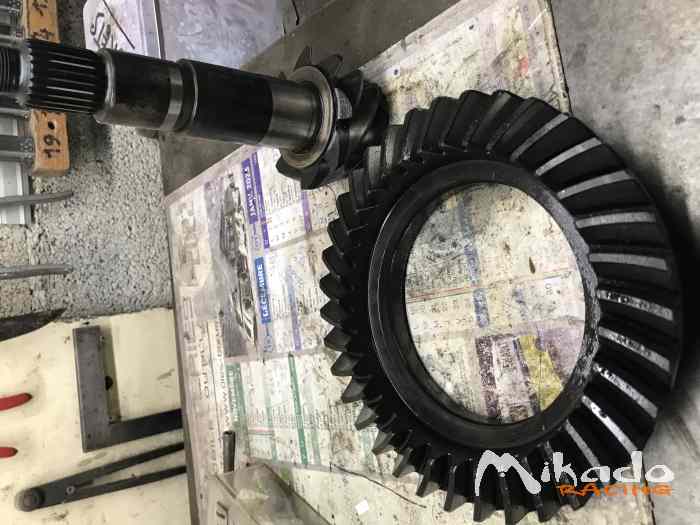 couple court pont atlas ford