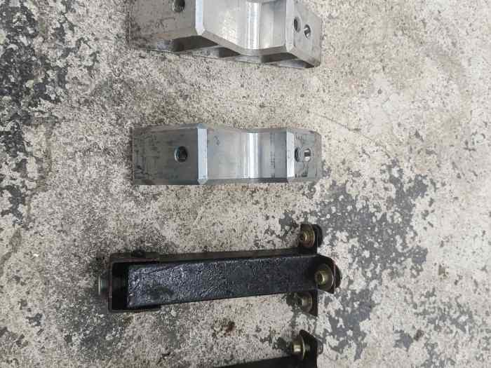 Support crémaillère + support pare choc Mégane maxi 0