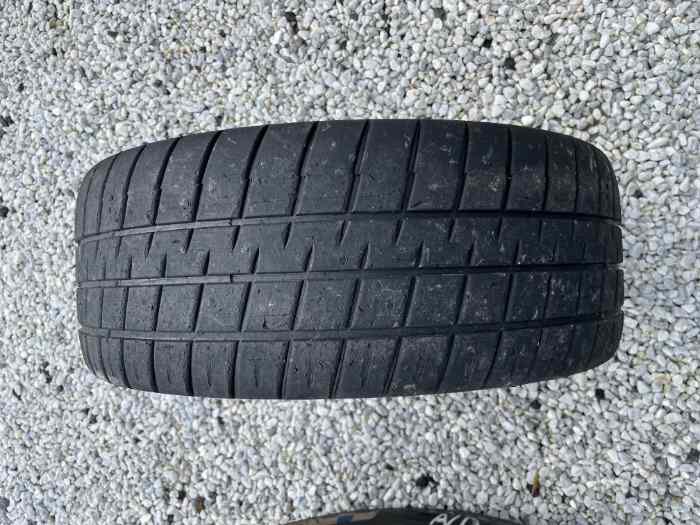 PNEUS MAXI PLUIE MICHELIN EN 15 POUCES 1