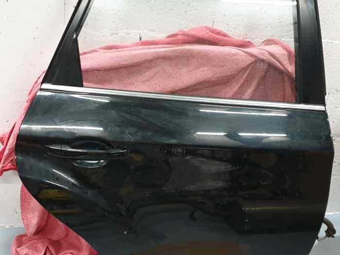 Vends portière AR droit pour Subaru Im...