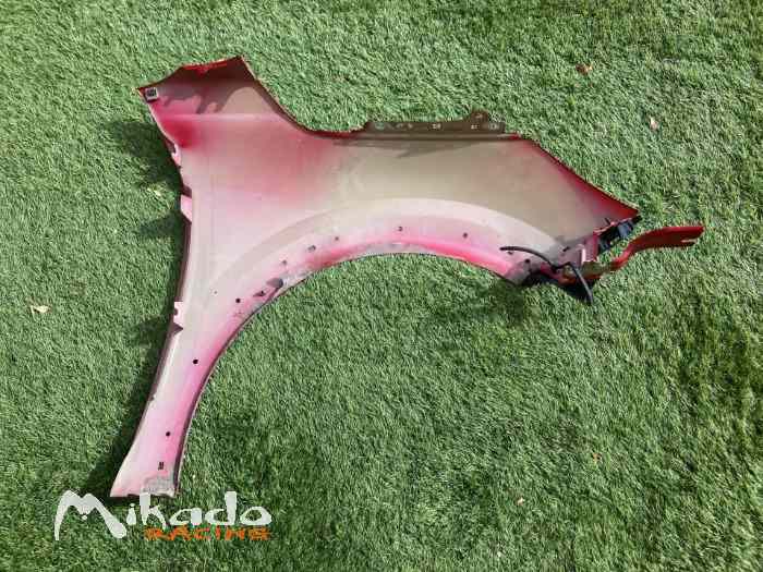 2 AILES AVANTS DE PEUGEOT 208 2 4