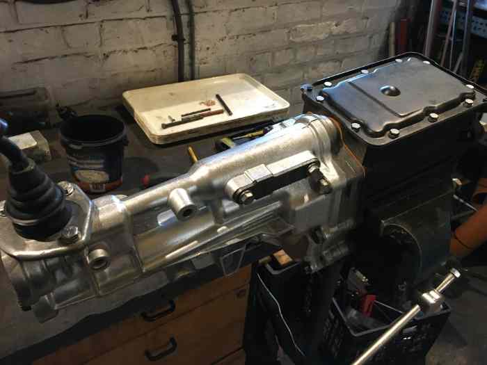 Boite de vitesse FORD T9 renforcée - longue - à taille droite 2