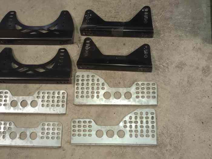 Fixations latérales baquets