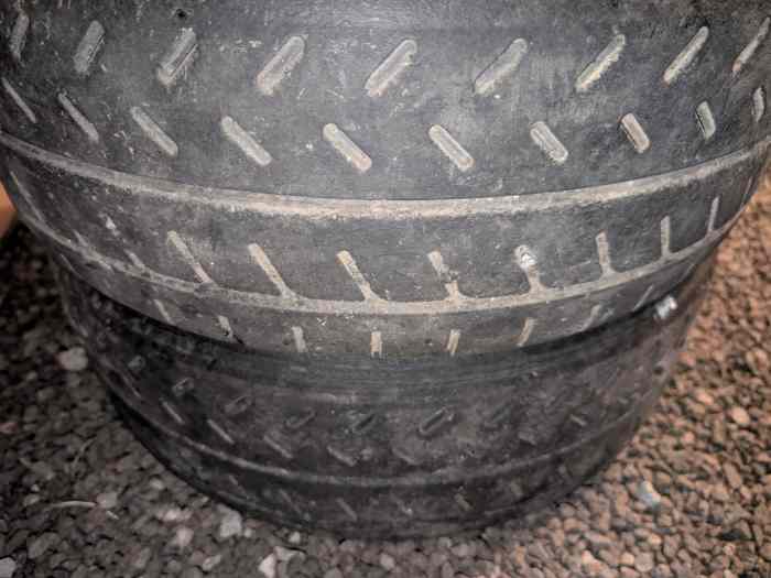 Pneus rallye Michelin 19/58/15 r31 2