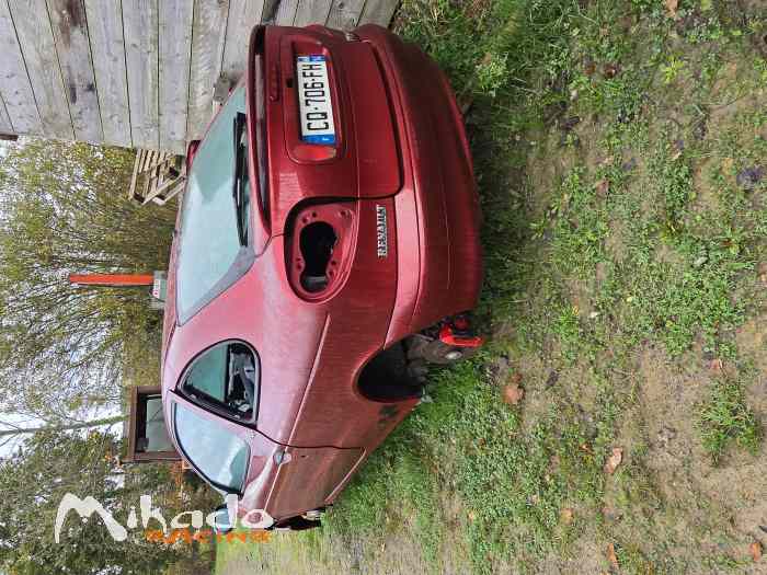Caisse megane 1ph1 2l
