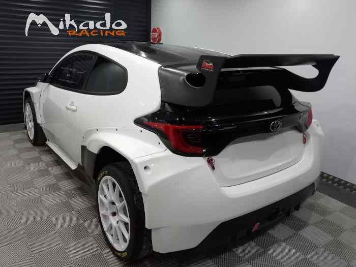 LOUE TOYOTA YARIS R5 2