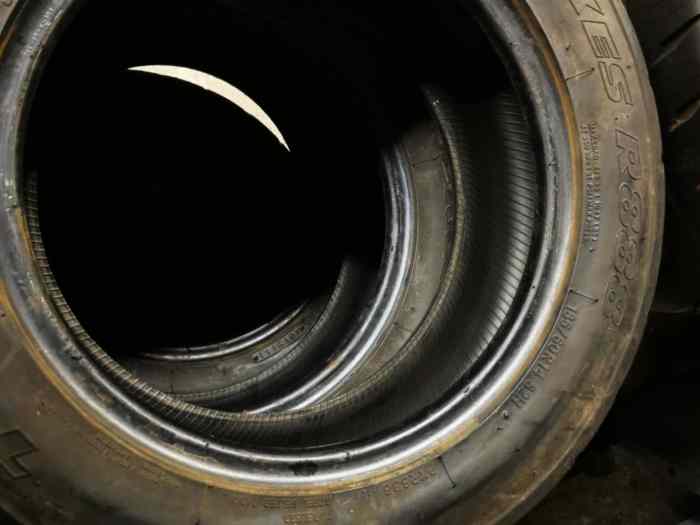 Pneu toyo 14 pouces 1