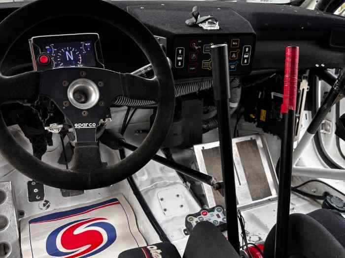 Peugeot 208 Rally4 for sale 4