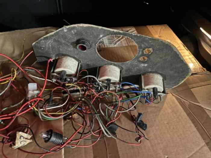 Planche de bord Peugeot 106 GrA / f2000 1