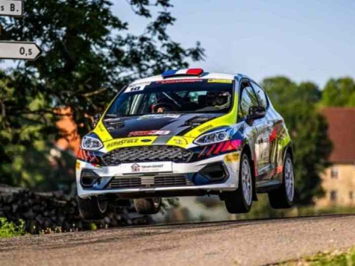 FORD FIESTA RALLY4