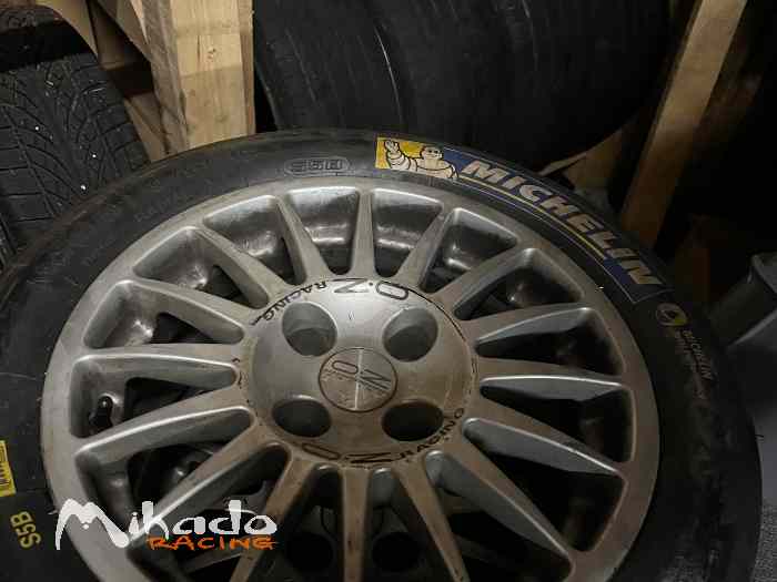 4 Michelin slick S5B neufs montés sur jantes OZ 15p 1