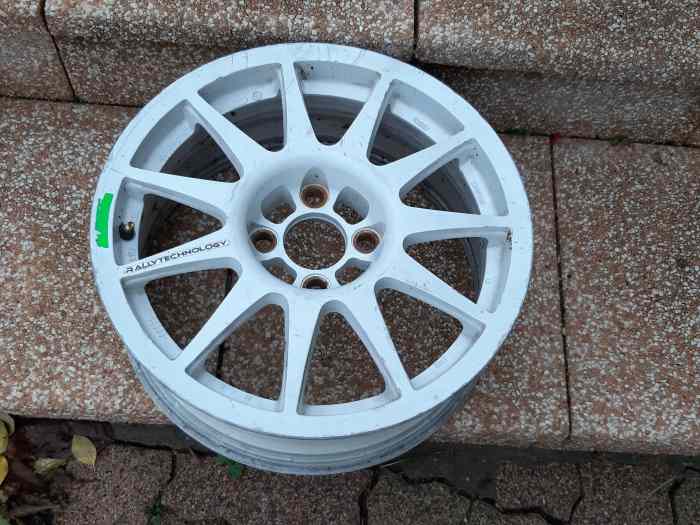 1 Jante Speedline Turini blanche type 2120 208 R2 6,5Jx16 ET25 (4x108) 4