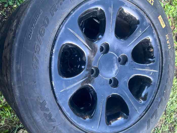 Pneu Pirelli Rk7w excellent état 1