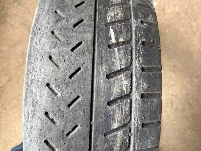 Pneu hankook 15 pouces 3