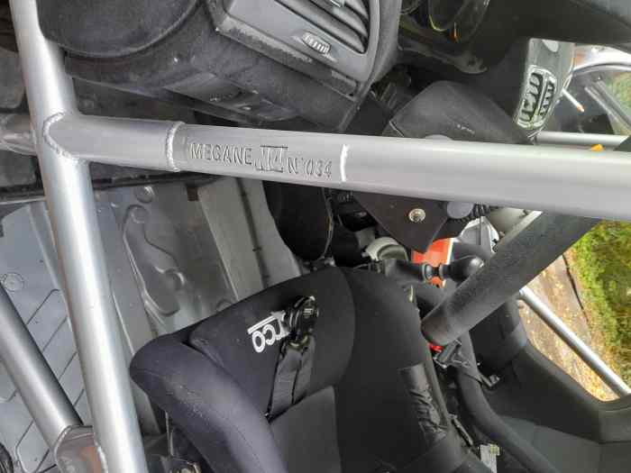 Megane N4 sonas FULL RENAULT SPORT 2