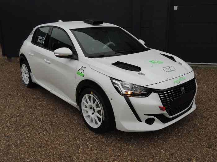 Vends PEUGEOT 208 RALLY4 CAISSE EVO NEUVE 0