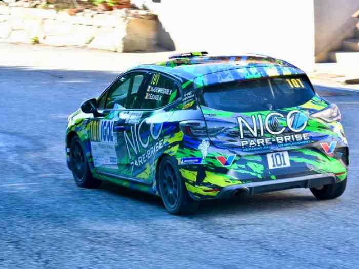 Clio RC5 (reprise rally4) 1