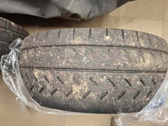 Lot pneus Michelin 1