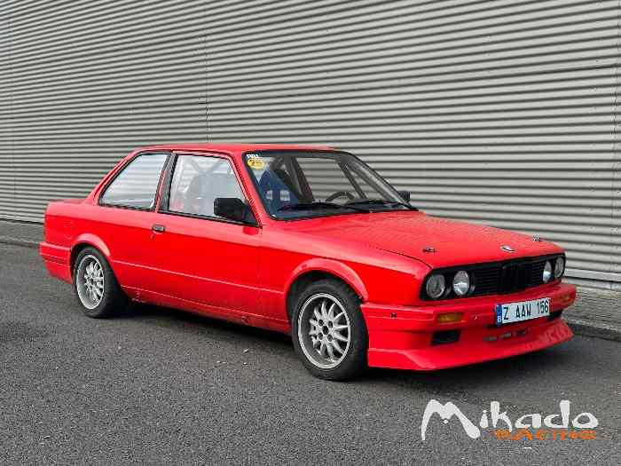 BMW E30 328i RALLYE / TRACKDAY 1