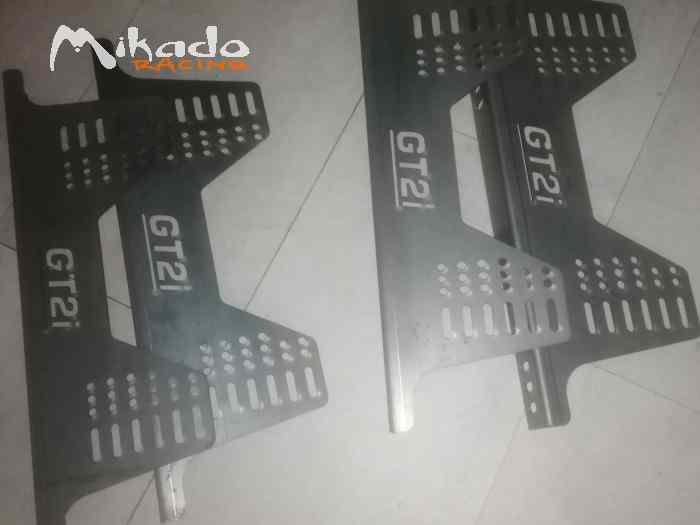 fixations latérales baquets